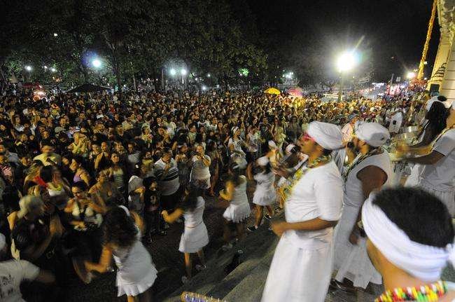 Bloco Das Baianas Ozadas 2015