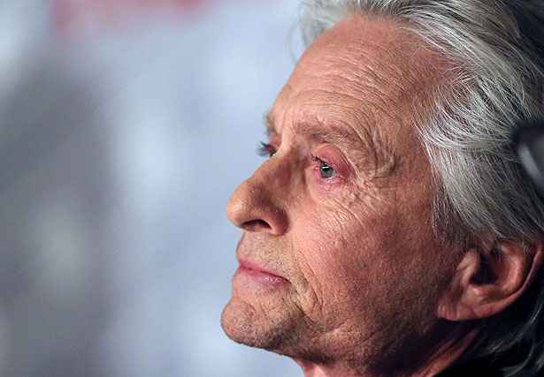 O ator Michael Douglas, de 68 anos, enfrentou há três anos um câncer de garganta