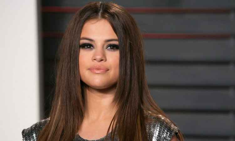 Selena Gomez Virá Ao Brasil Em Dezembro