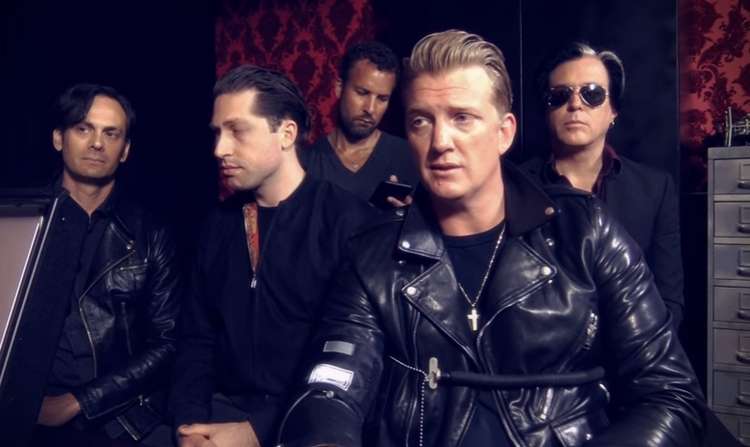 Группа queens of the stone age