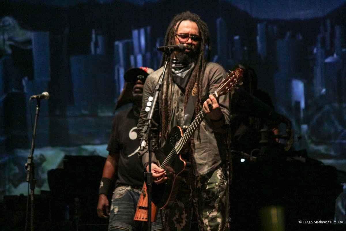 Marcelo Falcão, do O Rappa, faz show em BH com novo projeto