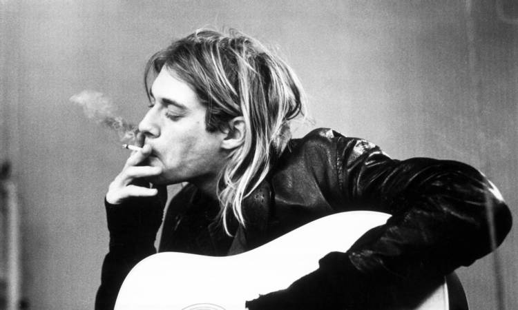 Anos Sem Kurt Cobain F S Relembram Trajet Ria Do Artista