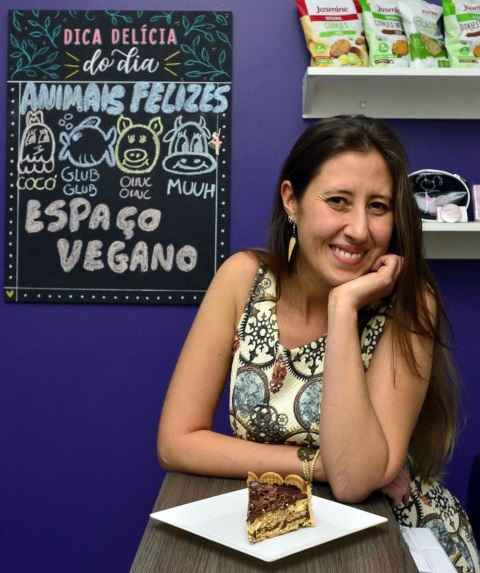 Veganos têm 75% menos emissões do que quem come carne - 24/07/2023