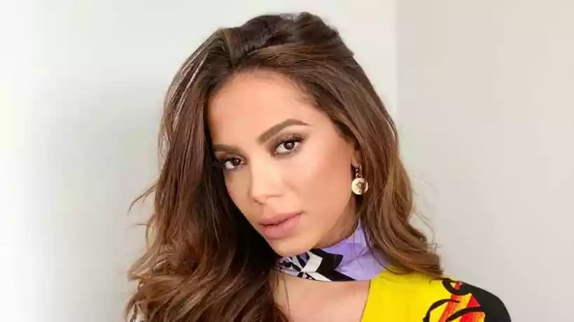 Anitta Update on X: Eu te respeito, mas se você veio falar mal