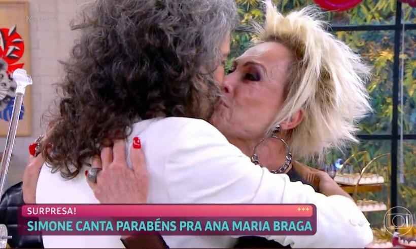 Videos de sexo lesbicas virgens Sexo pornô duas mulheres e um homem